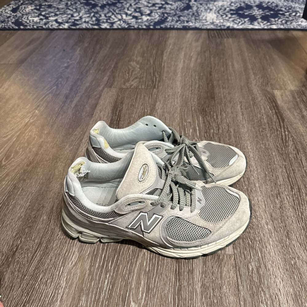 New Balance 2002R Marblehead Light Aluminum ML2002RC Sneakers